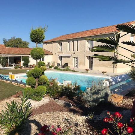 A La Gloriette Bed & Breakfast Neuville-du-Poitou Dış mekan fotoğraf