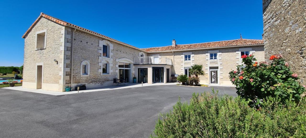 A La Gloriette Bed & Breakfast Neuville-du-Poitou Dış mekan fotoğraf