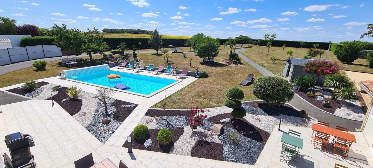 A La Gloriette Bed & Breakfast Neuville-du-Poitou Dış mekan fotoğraf